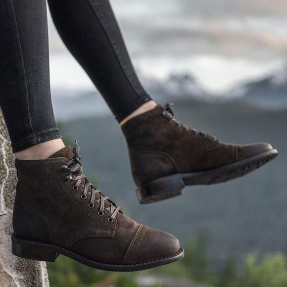 Thursday Boot Co. Women’s Captain Boots GoodYear Welt Lace-Up Cap Toe Size 6.5 - Picture 2 of 16